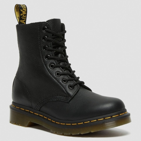 Dr. Martens Shoes - Dr. Marten's 1460 Pascal Virginia leather boots size 6
